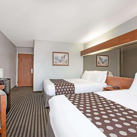Microtel Inn & Suites By Wyndham Garland/Dallas Extérieur photo