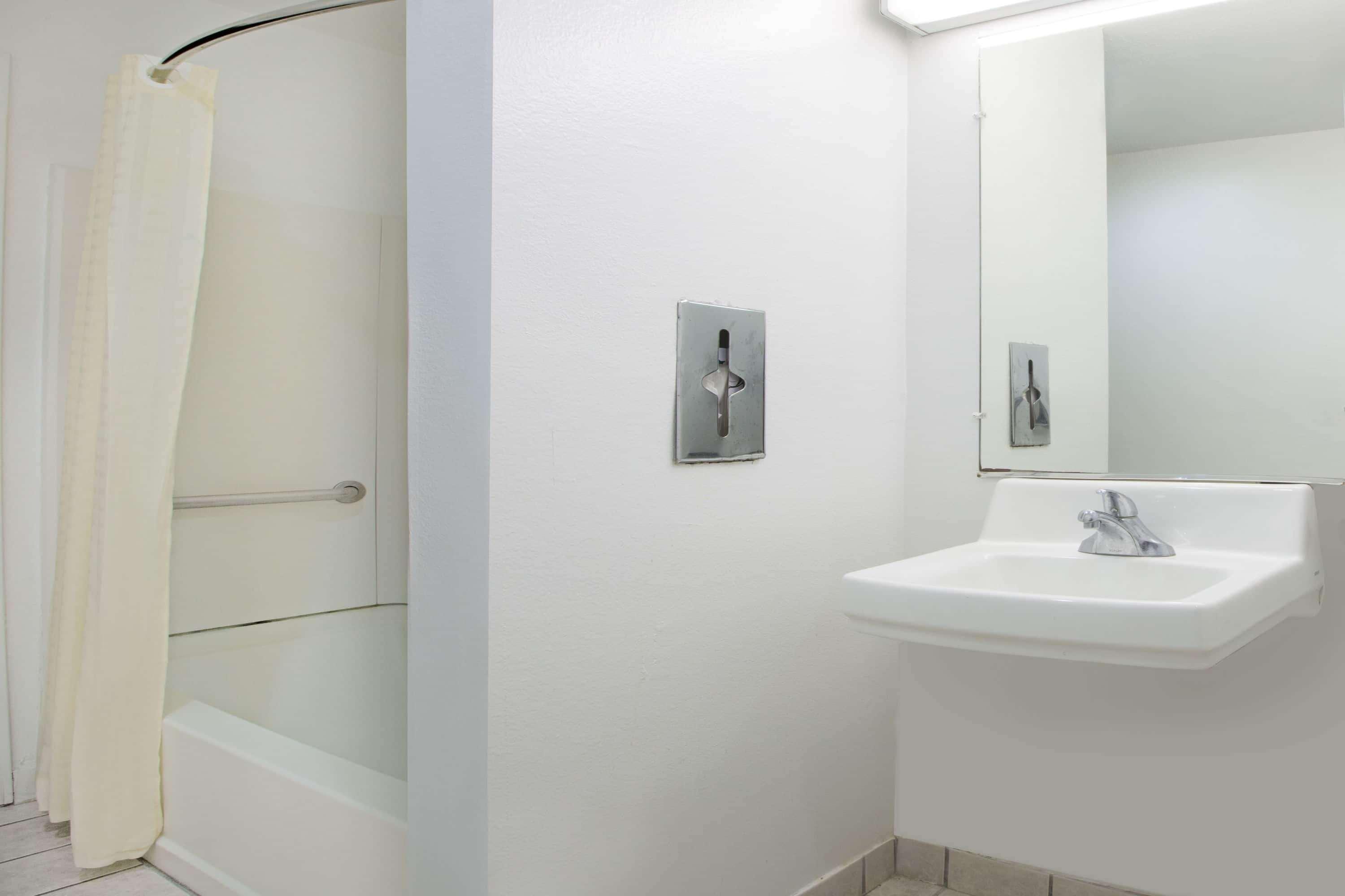 Microtel Inn & Suites By Wyndham Garland/Dallas Extérieur photo