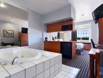 Microtel Inn & Suites By Wyndham Garland/Dallas Extérieur photo
